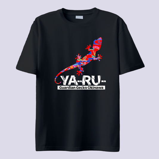 YA-RU- ヤールー紅型 レッド / 黒T (Gardian Gecko Bingata)